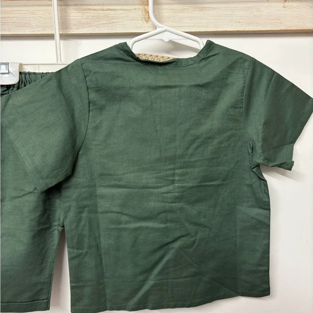 NWT Boy’s Olive Green Linen Set from Sofia Mila boutique 4/5T - Picture 4 of 5